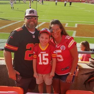 Meet your Posher, Cara